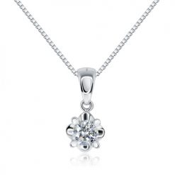 4-claw solitaire pendant with leaf perimetre
