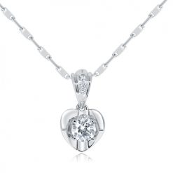 Heart-shaped pendant with 4-claw solitaire diamond centre